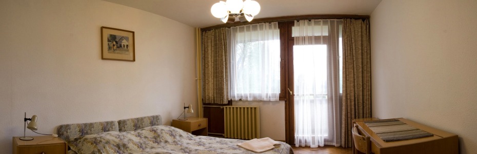 02-room